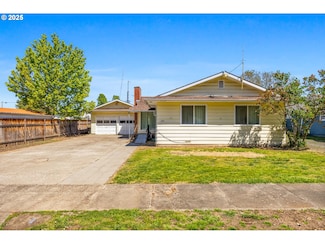 415 W Ash St, Lebanon, OR 97355