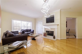 3275 Lenox Rd NE Unit 214, Atlanta, GA 30324