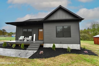 4567 State Highway 9n, Corinth, NY 12822