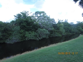 1141 Lake Victoria Dr Unit F, West Palm Beach, FL 33411