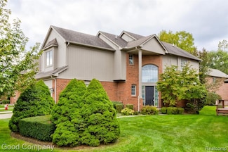 54683 Four Seasons Dr Unit 36, Shelby Township, MI 48316