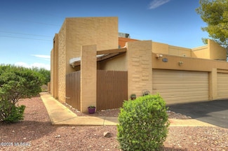 1981 N Terraza de La Cienega, Tucson, AZ 85715