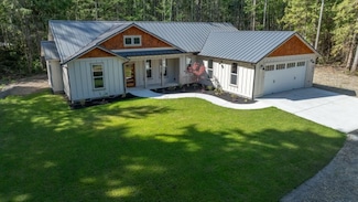 2075 NW Peterson Rd, Poulsbo, WA 98370