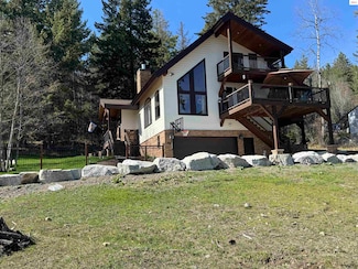 101 Spring View Ln, Sagle, ID 83860