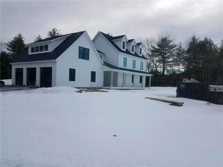 55 Fuller St, Portland, ME 04103