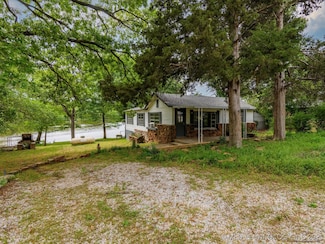 9 L B May Scenic Ln, Pawhuska, OK 74056