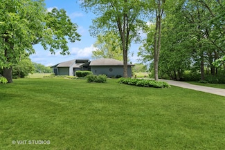 62 Foxhurst Ln, Newark, IL 60541