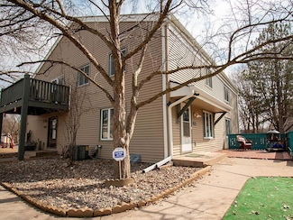 4880 Grenwich Trail N Unit 72E, Saint Paul, MN 55128