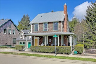 165 Meriweather St, Pacific Beach, WA 98571