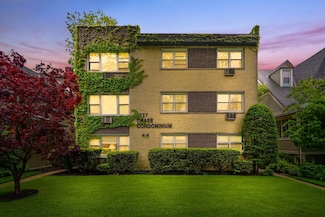 1527 W Chase Ave Unit 3A, Chicago, IL 60626