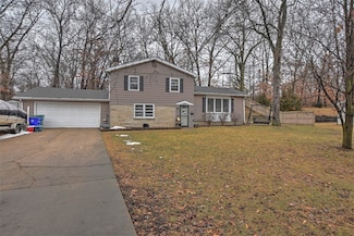 2339 S Rainwater Dr, Decatur, IL 62521