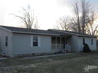 330 Walnut St, Butler, IN 46721