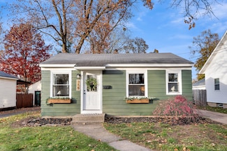 159 Elwell St SW, Grand Rapids, MI 49548