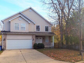 1005 N Harvard Ave, Villa Park, IL 60181