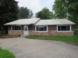 W5910 Lake St, Packwaukee, WI 53953
