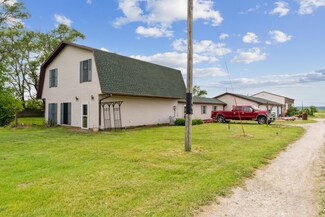 18939 F Ave, Muscatine, IA 52761
