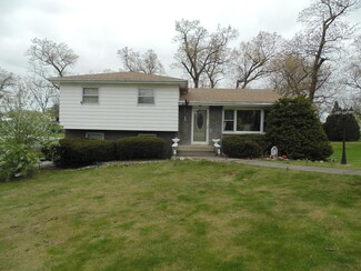 3550 Old Hobart Rd, Lake Station, IN 46405