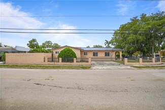 1900 SW 24th St, Miami, FL 33145