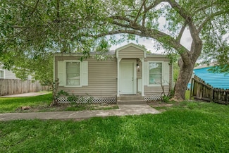 8 Jennische St, Baytown, TX 77520