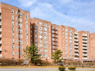 245 Rumsey Rd Unit 6X, Yonkers, NY 10701