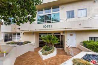10432 Eastborne Ave Unit 304, Los Angeles, CA 90024