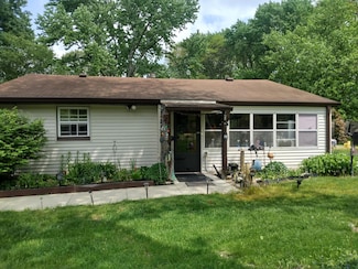 33486 Hudson Ln, Niles, MI 49120