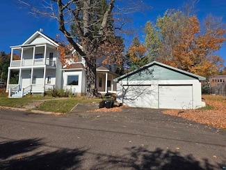 321 Rice Ave, Bayfield, WI 54814