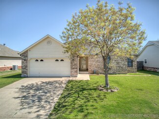 7913 N 126th Ave E, Owasso, OK 74055