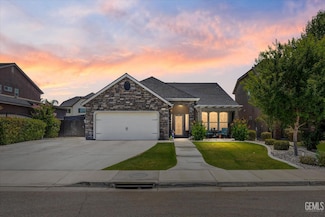 6315 Cape Cod Ave, Bakersfield, CA 93313