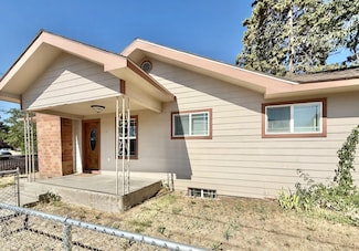 1410 Lakeview Ave, Klamath Falls, OR 97601