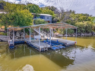6926 Shamrock Dr, Brownwood, TX 76801