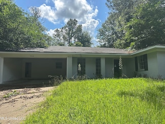 3328 Fleetwood Dr, Jackson, MS 39212
