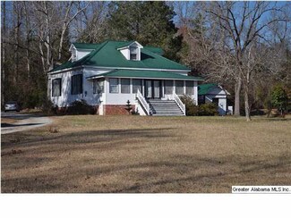 12241 Alabama 22, Maplesville, AL 36750