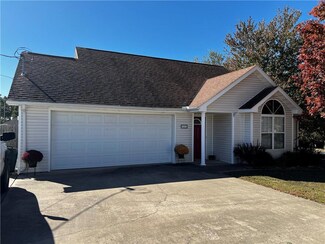 802 E 19th St, Galena, KS 66739