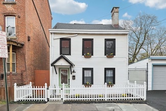 21 Carter St, Newburgh, NY 12550