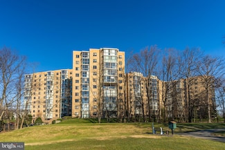 3310 N Leisure World Blvd Unit 931, Silver Spring, MD 20906