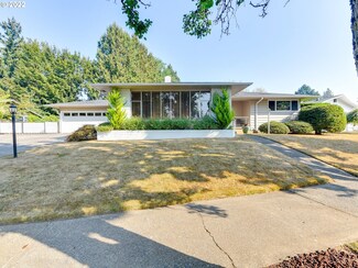 2140 SE 104th Dr, Portland, OR 97216