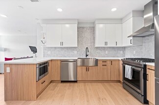 457 W Broadway Unit 301, Boston, MA 02127