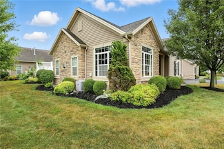 5088 Cheshire Glen Rd, Canandaigua, NY 14424