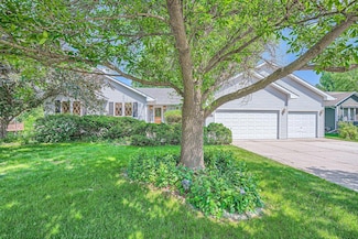 19031 Xavier St NW, Elk River, MN 55330