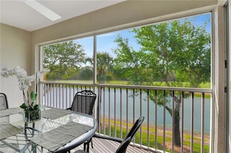 8640 Cedar Hammock Cir Unit 523, Naples, FL 34112