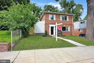 4504 Clay St NE, Washington, DC 20019
