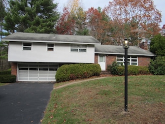 3 Sycamore Ave, Salem, NH 03079