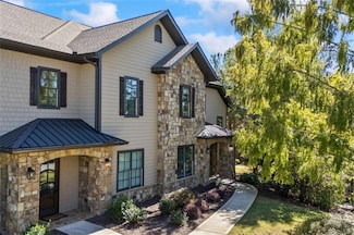 15 Cottage Ln Unit 102, Toccoa, GA 30577