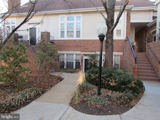 7035 Haycock Rd Unit 103, Falls Church, VA 22043