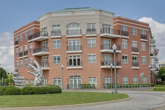 670 Town Center Dr Unit 418, Newport News, VA 23606