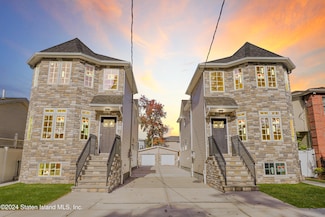 137 Sommer Ave, Staten Island, NY 10314