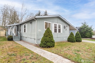 970 NE Saturn Ln, Bremerton, WA 98311