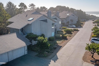 4175 N Hwy 101 Unit M-2, Depoe Bay, OR 97388