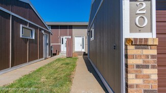 620 29th St W, Dickinson, ND 58601